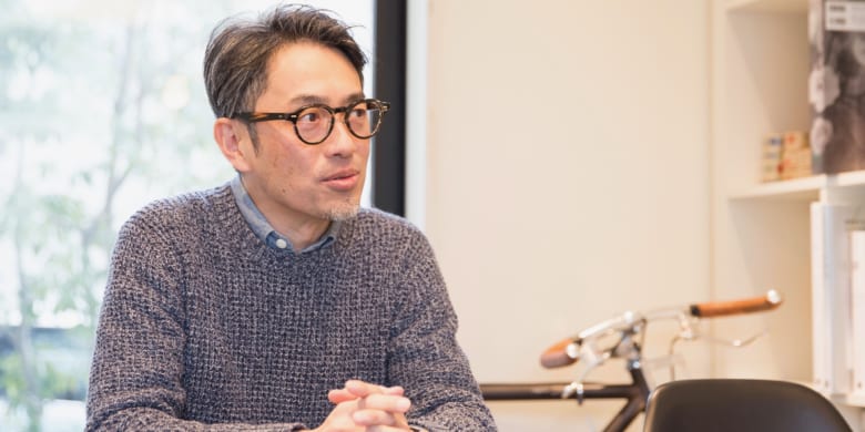 駆け出しデザイナーのロゴが評価されるには グラフィックデザイナー 佐藤浩二さんインタビュー 後編