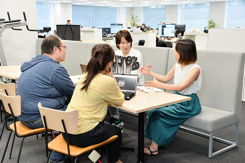 株式会社名越スタジオ社内風景