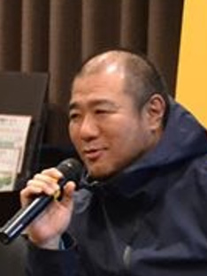 前山 芳孝氏