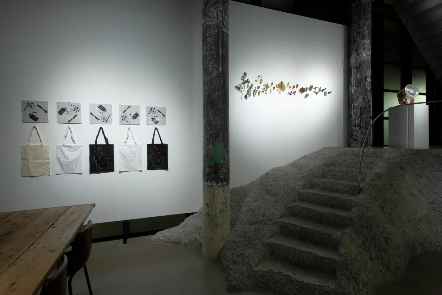 メディアアート保存を問う展覧会開催中