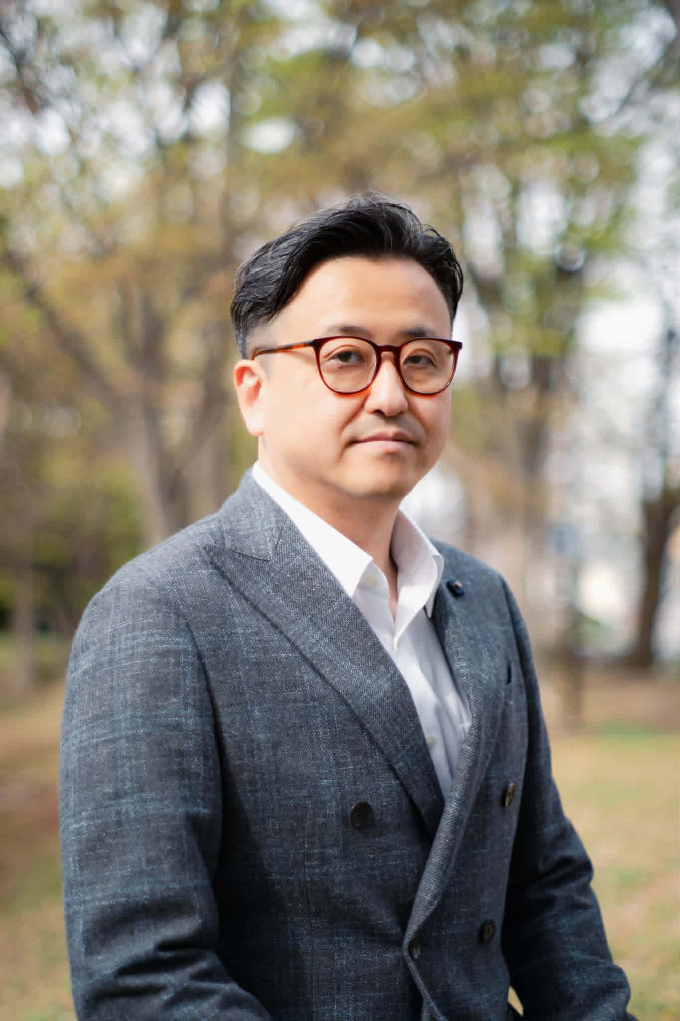 杉崎　栄介（すぎざき・えいすけ）写真